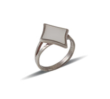 Load image into Gallery viewer, Sterling Silver Mother of Pearl Ring
